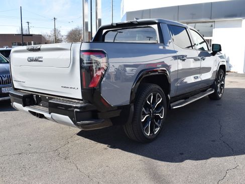New 2025 GMC Sierra EV Denali image 31
