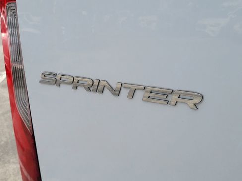 Used 2023 Mercedes-Benz Sprinter 1500 image 3