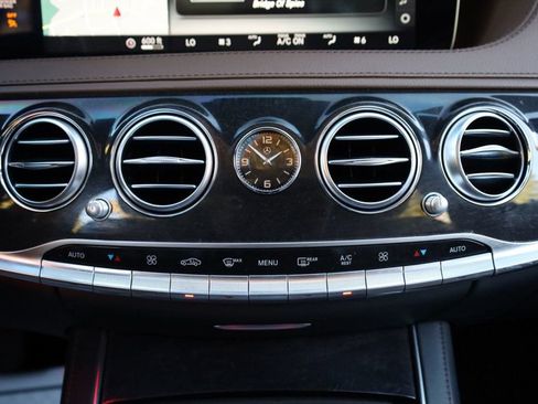 Used 2018 Mercedes-Benz S 560 S 560 4MATIC Sedan image 39