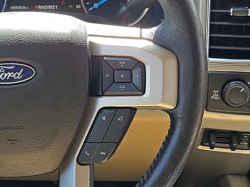 Used 2018 Ford F250 Lariat w/ Lariat Ultimate Package AWD/4WD image 19