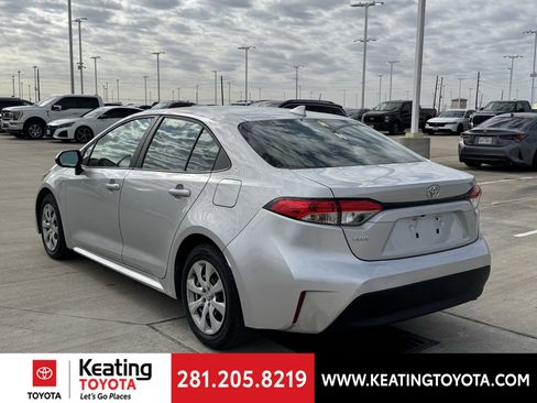 Used 2024 Toyota Corolla LE image 5