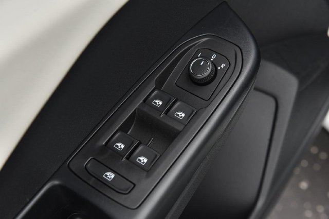 New 2027 Volkswagen Taos S FWD image 8