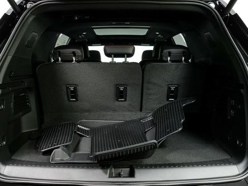 New 2026 Chevrolet Traverse RS w/ LPO, Floor Liner Package image 32