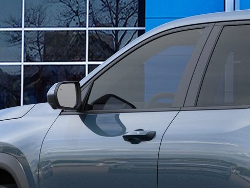 New 2026 Chevrolet Equinox LT w/ Safety and Technology Package AWD/4WD image 12