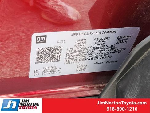 Used 2025 Chevrolet Trax RS image 34