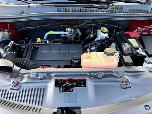 Used 2021 Buick Encore Preferred AWD/4WD image 30