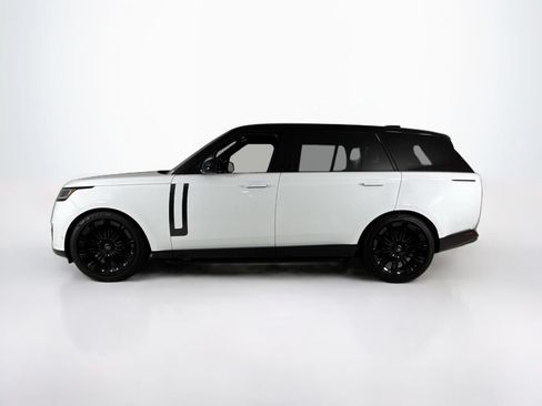 Used 2023 Land Rover Range Rover Long Wheelbase SE AWD/4WD image 2