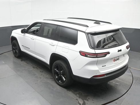 Used 2023 Jeep Grand Cherokee L Laredo AWD/4WD image 19