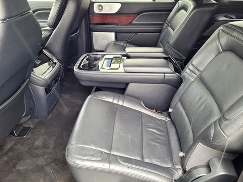 Used 2023 Lincoln Navigator L Reserve AWD/4WD image 11