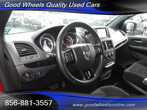 Used 2014 Dodge Grand Caravan SE image 13