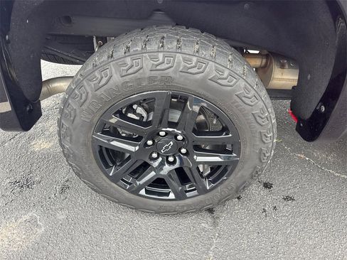 Used 2024 Chevrolet Silverado 1500 Custom Trail Boss image 18