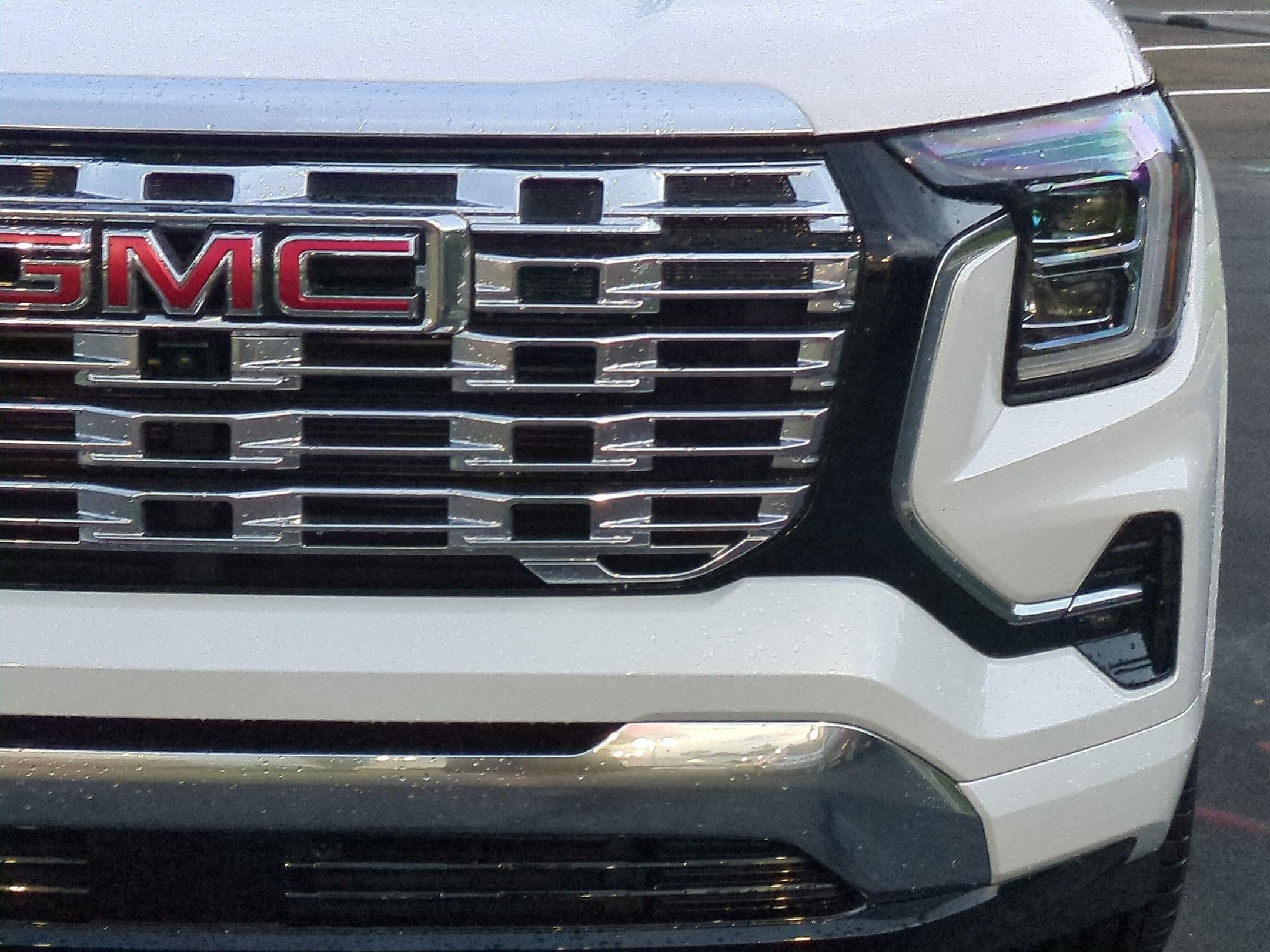 Used 2026 GMC Terrain Denali w/ LPO, Floor Liner Package AWD/4WD image 5