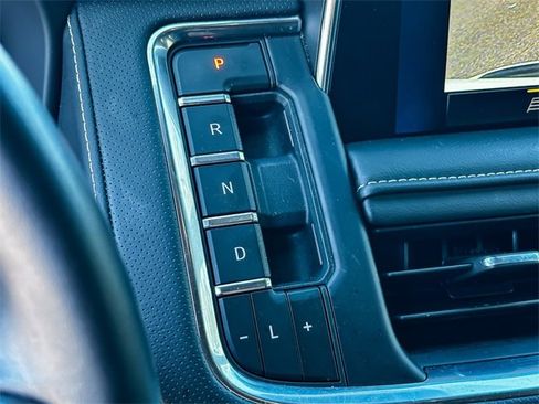 Used 2024 Chevrolet Tahoe Premier image 22