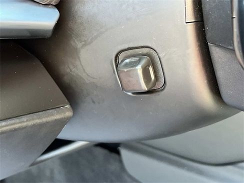 Used 2025 Chevrolet Corvette Stingray Premium Conv w/ 3LT image 29