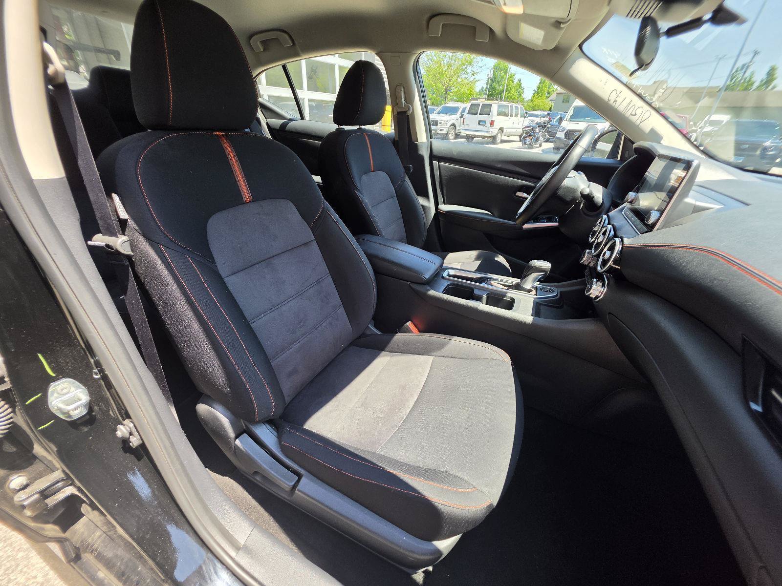 Used 2025 Nissan Sentra SR FWD image 16