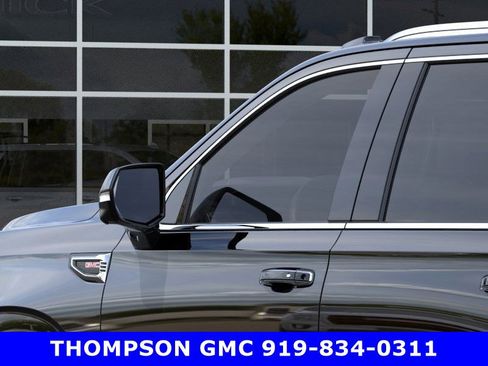 New 2026 GMC Yukon Elevation image 12