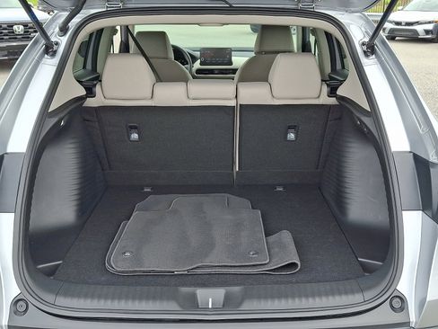 Certified 2026 Honda HR-V LX image 27