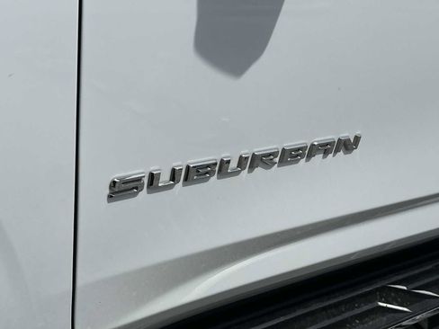Used 2023 Chevrolet Suburban Premier AWD/4WD image 11
