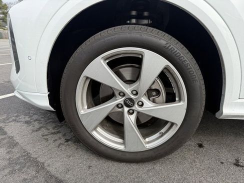 Used 2025 Audi Q5 Premium Plus w/ Premium Plus image 16