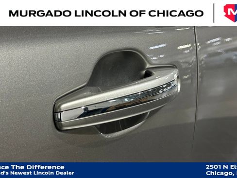 Used 2020 Lincoln Nautilus Reserve w/ Cargo Utility Package AWD/4WD image 16