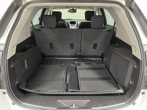 Used 2017 Chevrolet Equinox LT w/ Convenience Package AWD/4WD image 24