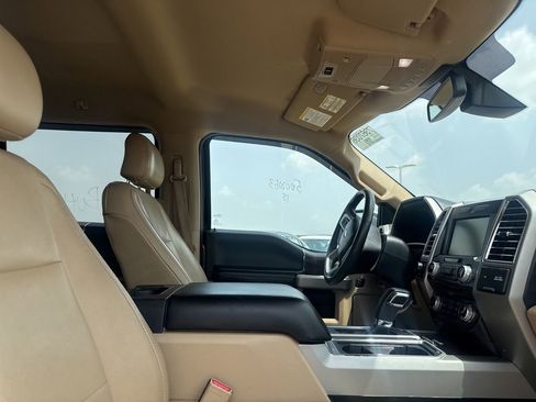 Used 2015 Ford F150 Lariat w/ Equipment Group 502A Luxury RWD image 23