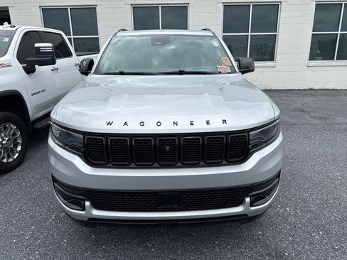 Used 2024 Jeep Wagoneer Series II w/ Convenience Group I AWD/4WD image 10