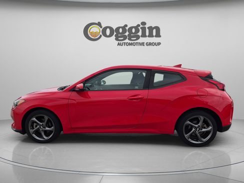 Used 2019 Hyundai Veloster 2.0 FWD image 3