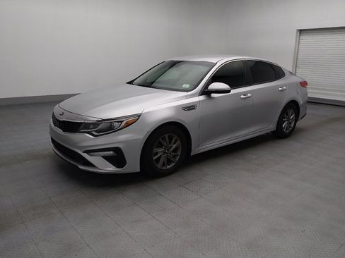 Used 2019 Kia Optima LX FWD image 2