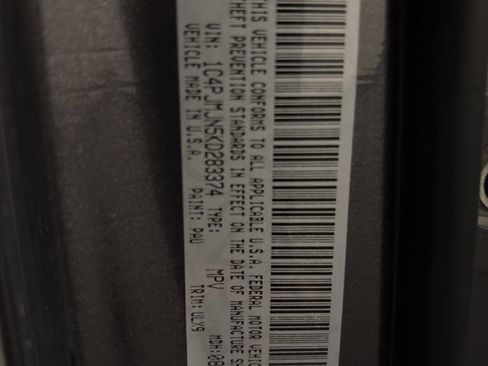 Used 2019 Jeep Cherokee Overland image 10