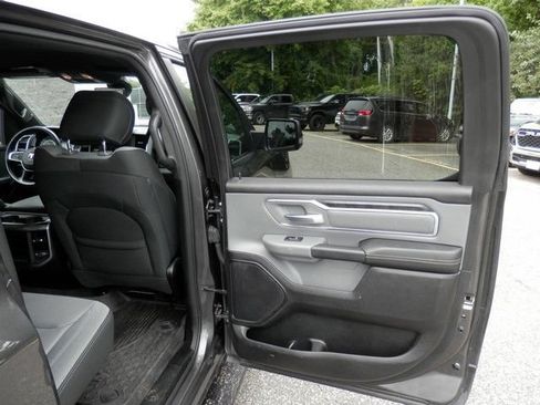 Used 2022 RAM 1500 Big Horn AWD/4WD image 33