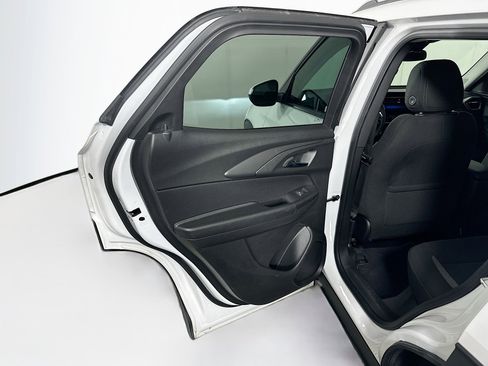 Used 2024 Chevrolet TrailBlazer LT w/ Convenience Package image 25