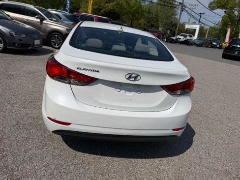 Used 2016 Hyundai Elantra SE FWD image 4