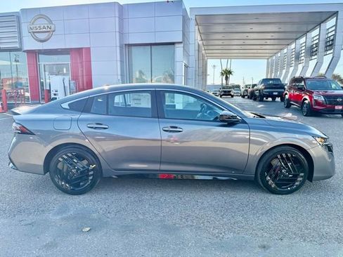 New 2026 Nissan Sentra SR w/ Floor Mat Package image 7