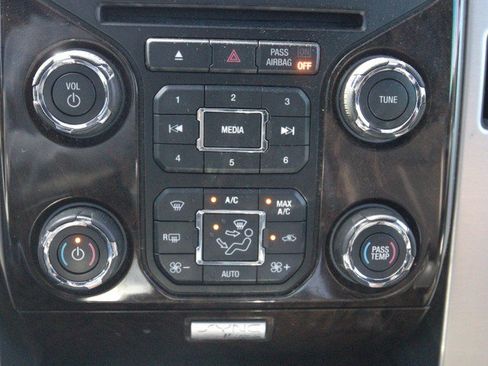 Used 2013 Ford F150 Platinum AWD/4WD image 24
