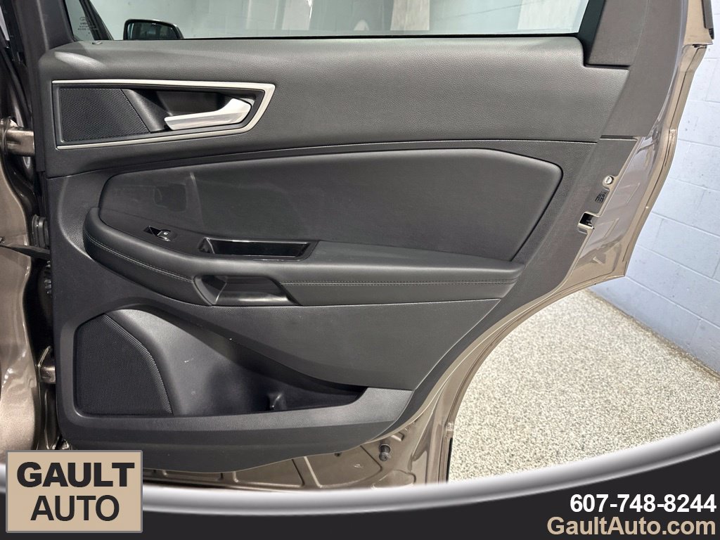 Used 2019 Ford Edge SEL w/ Equipment Group 201A AWD/4WD image 19