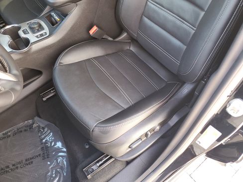 Used 2022 GMC Terrain Denali w/ Black Diamond Edition image 22