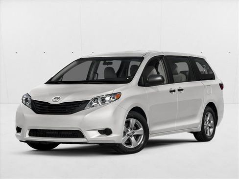 Used 2015 Toyota Sienna L image 1