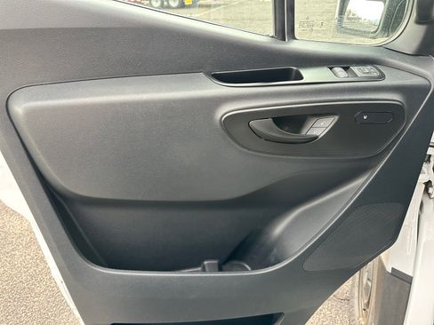 Used 2025 Mercedes-Benz Sprinter 2500 image 15