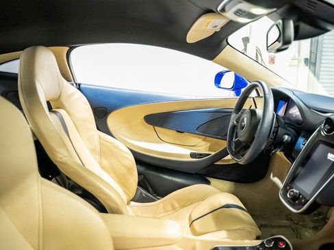 Used 2017 McLaren 570S Coupe image 52