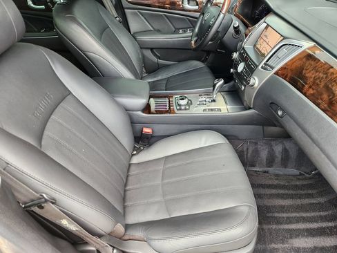 Used 2013 Hyundai Equus Signature RWD image 14
