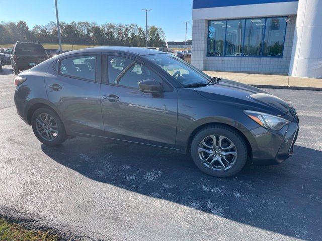 Used 2019 Toyota Yaris LE FWD image 4