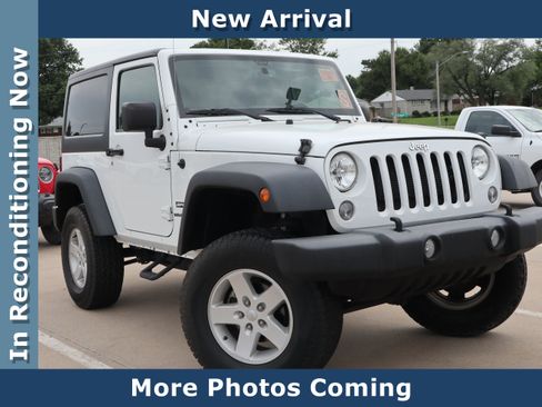 Used 2017 Jeep Wrangler Sport w/ Quick Order Package 24S AWD/4WD image 1