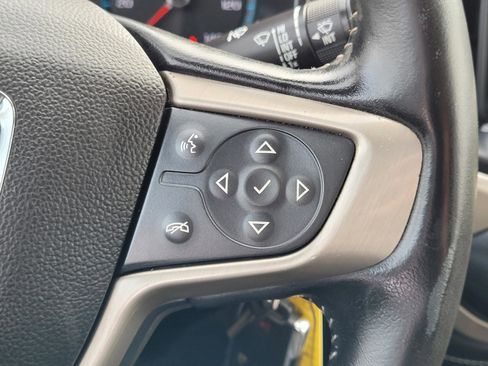 Used 2021 GMC Canyon Denali image 13