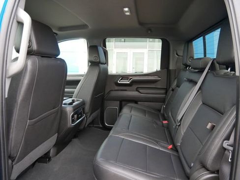 Used 2022 Chevrolet Silverado 1500 LTZ w/ Technology Package image 8