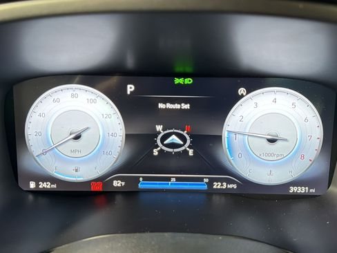 Used 2022 Hyundai Santa Fe Limited FWD image 16