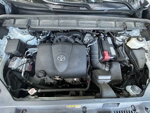 Used 2022 Toyota Highlander Platinum AWD/4WD image 9