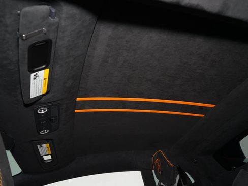 Used 2023 Lamborghini Huracan Tecnica RWD image 22
