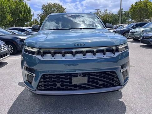 Used 2026 Jeep Grand Wagoneer 2WD w/ Premium Group I image 2