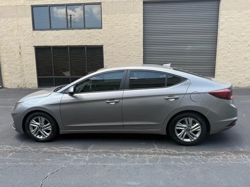 Used 2020 Hyundai Elantra SEL w/ Cargo Package (C1) FWD image 3